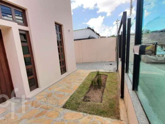 Casa com 3 quartos à venda na Antônio Vergara, 31, Ouro Preto, Belo Horizonte por R$ 1.200.000