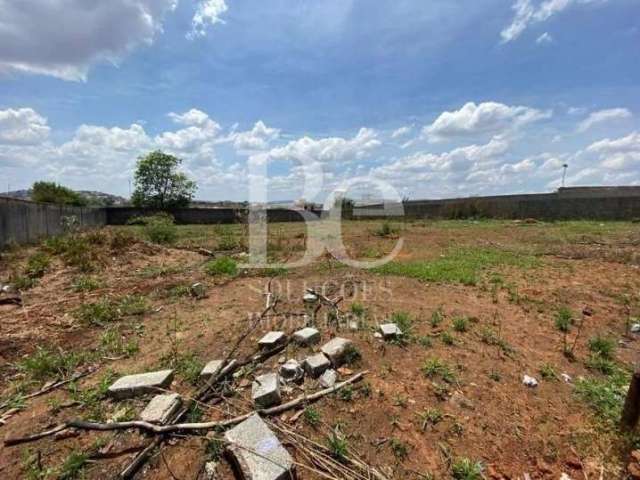 Terreno à venda na Rua Carlos Lacerda, 12353, Trevo, Belo Horizonte por R$ 650.000