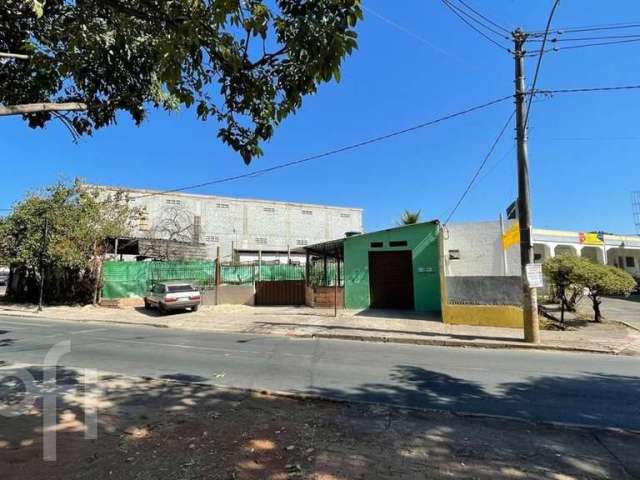 Casa à venda na Rua Francisco Passos, 160, Nacional, Contagem por R$ 599.000