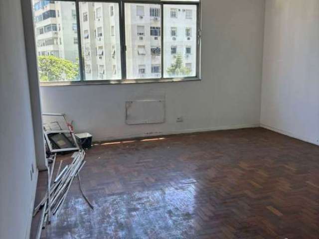 Apartamento com 3 quartos à venda na Rua General Glicério, 512, Laranjeiras, Rio de Janeiro por R$ 850.000