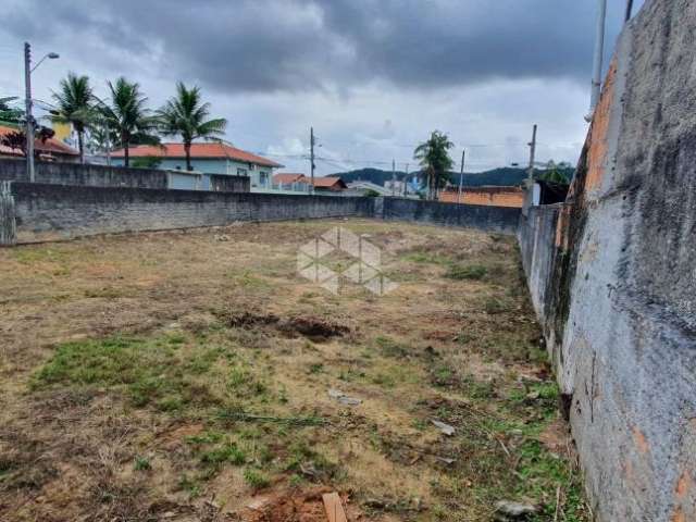 Raridade: lote de esquina na Serraria com 414,50m²