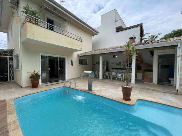 Casa com 3 dormitórios à venda, 218 m² por R$ 1.200.000,00 - Campos do Conde 1 - Tremembé/SP