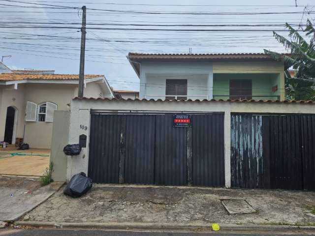 Casa a venda Atibaia com 2 dormitórios R$  290 mil