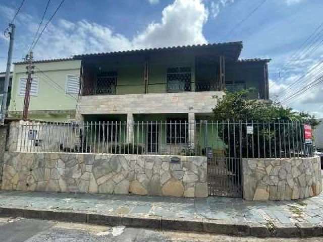 Casa com 5 quartos à venda na Rua Suindara, --, Alípio de Melo, Belo Horizonte por R$ 680.000