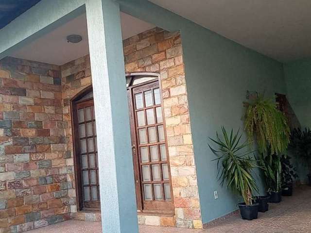 Casa com 3 quartos à venda na Rua José Augusto Borges, --, Santa Lúcia, Betim por R$ 850.000