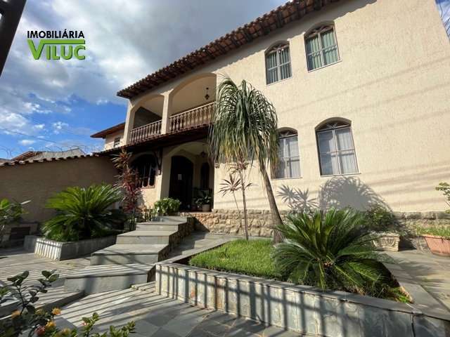 Casa com 3 quartos à venda na dos Economistas, 150, Alípio de Melo, Belo Horizonte por R$ 1.100.000