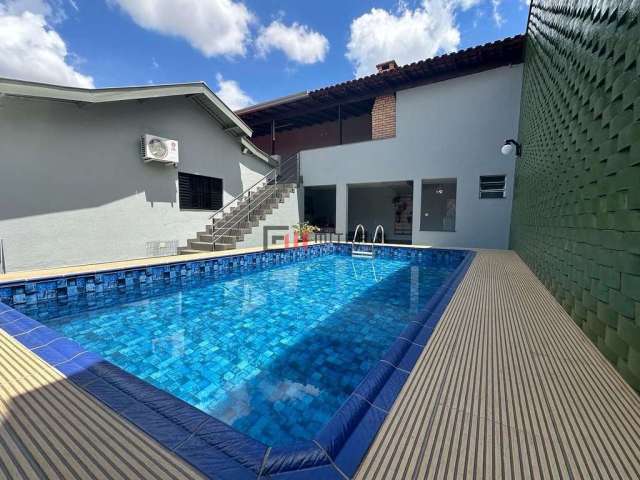 Casa com piscina, varanda gourmet, três dormitorios ( 1 suíte ) ,   à venda . Proxima ao Shopping N