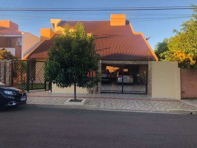 Sobrado com 4 dormitórios à venda, 510 m² por R$ 1.500.000,00 - Tucano - Londrina/PR