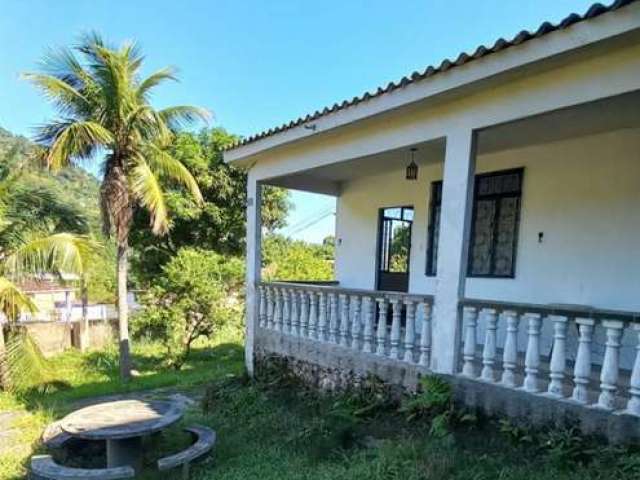 Locação Casa com Quintal  3 Quartos -Muriqui -Mangaratiba-RJ