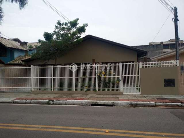 Casa para Venda em Florianópolis, Canasvieiras, 4 dormitórios, 2 banheiros, 3 vagas