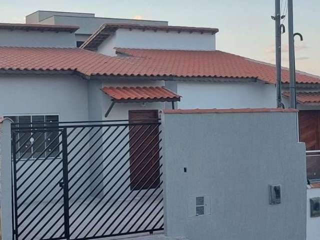 Casa com 2 quartos à venda na 23, 54, Bela Vista, Resende por R$ 290.000