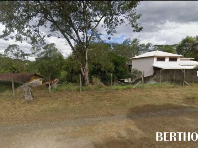 Terreno à venda no Jardim Martineli, Itatiaia  por R$ 299.900