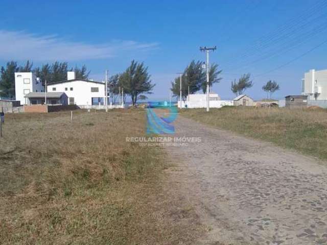 Terreno de esquina ,frente sul lateral esquerda leste