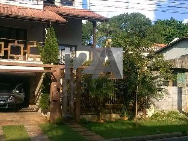 Sobrado a venda no Parque Continental, 4 dormitórios, 4 vagas de garagem.