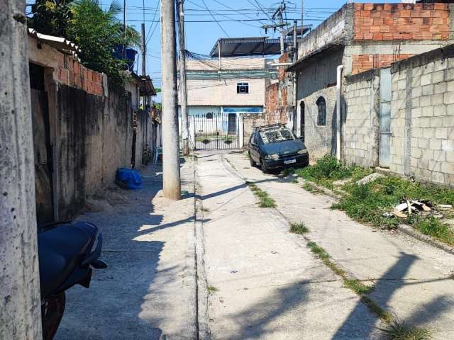 Vendo Duas Casas + ponto de oração num mesmo Terreno em Santa Luzia - São Gonçalo - RJ