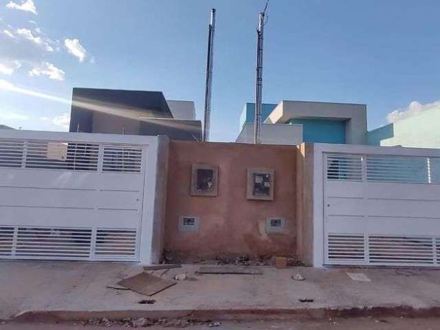 Linda casa com 3 quartos