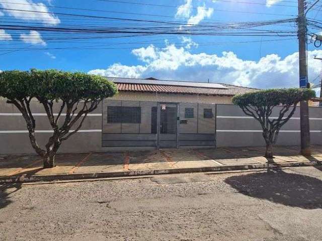 Casa Térrea próximo a Av Julio de Castilho.