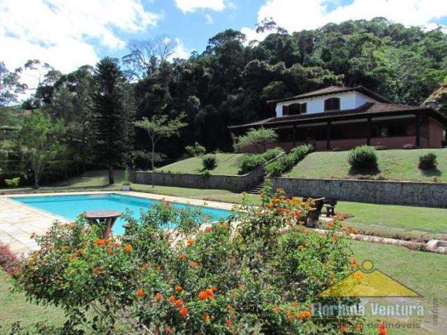 Casa em Condomínio para Venda em Teresópolis, Agriões de Dentro, 4 dormitórios, 2 suítes, 3 banheiros, 4 vagas