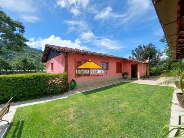 Casa para Venda em Teresópolis, Agriões de Fora, 4 dormitórios, 2 suítes, 3 banheiros