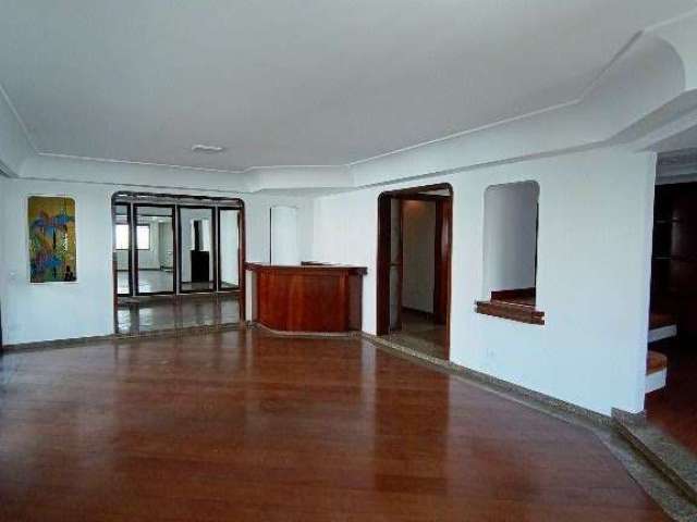 Apartamento com 4 Dormitorios ,2 Suites, Closete 4 Banheiros, proximo ao Parque Ceret