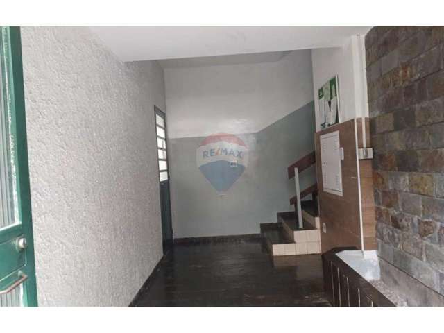 Apartamento 2 quartos Bandeirantes