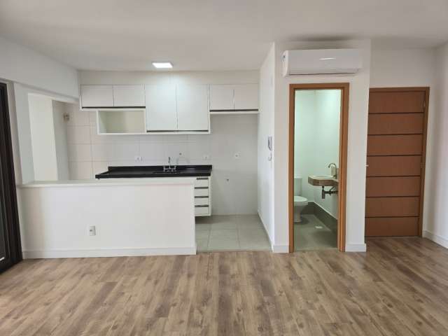 Apartamento à venda  com 3 quarto(s)