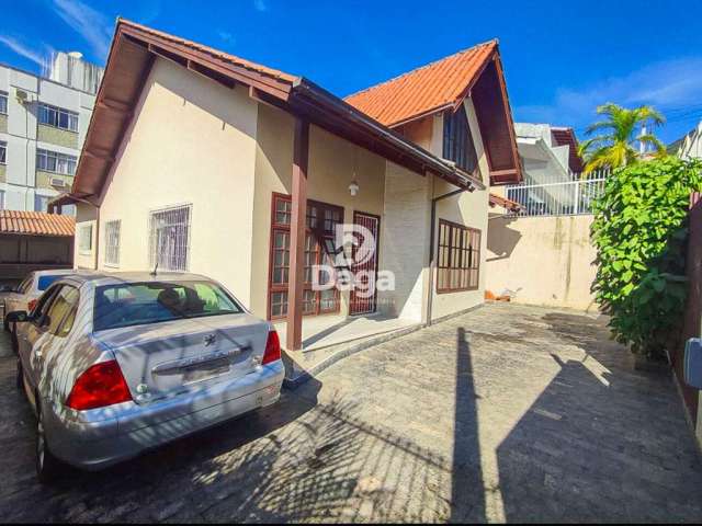 Casas à venda na Trindade em Florianópolis