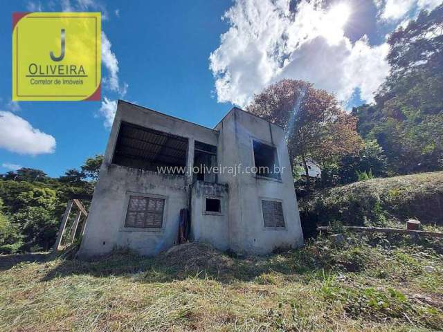 Excelente chácara rural, com casa de 4 quartos (inacabada), no Condomínio Quintas de Alfaburgo, (no Salvaterra).