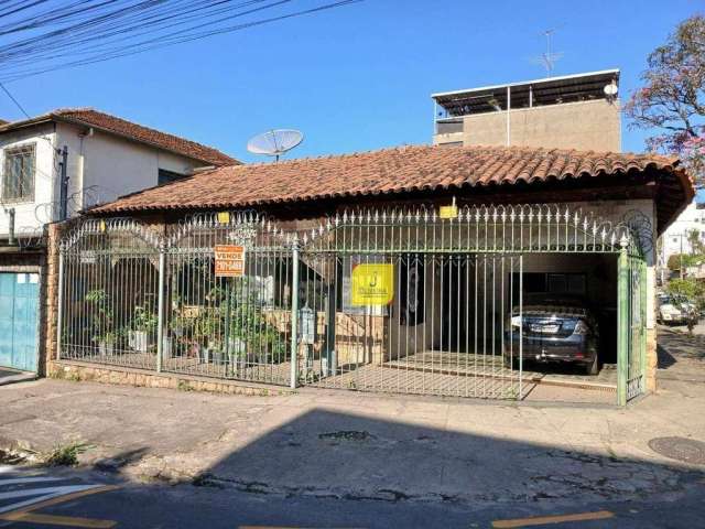 Casa com 3 dormitórios à venda, 204 m² por R$ 600.000,00 - Fábrica - Juiz de Fora/MG