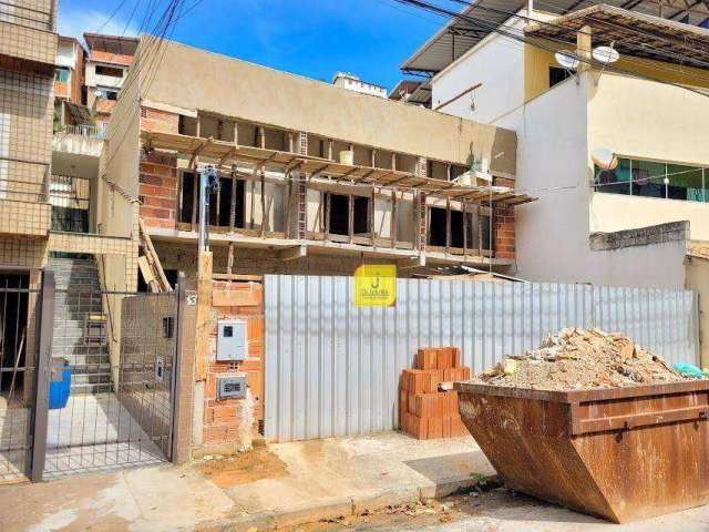 Casa com 2 quartos, garagem e quintal no Santa Isabel