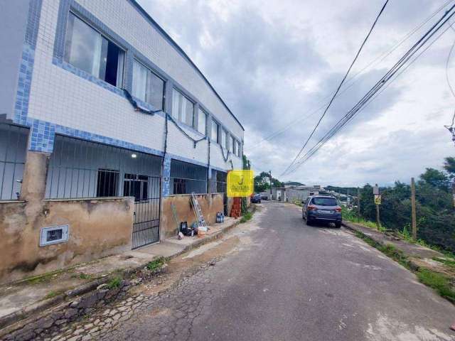 Casa com 3 dormitórios para alugar, 80 m² por R$ 950,00 - São Pedro - Juiz de Fora/MG