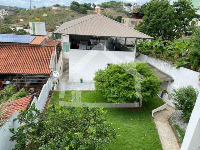 Casa à venda, 3 quartos, 1 suíte, 7 vagas, Jardim Panorama - Ipatinga/MG