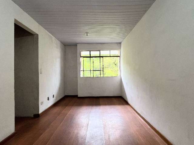 Excelente apartamento 2 dormitórios na Rua Nicolau Vorobi