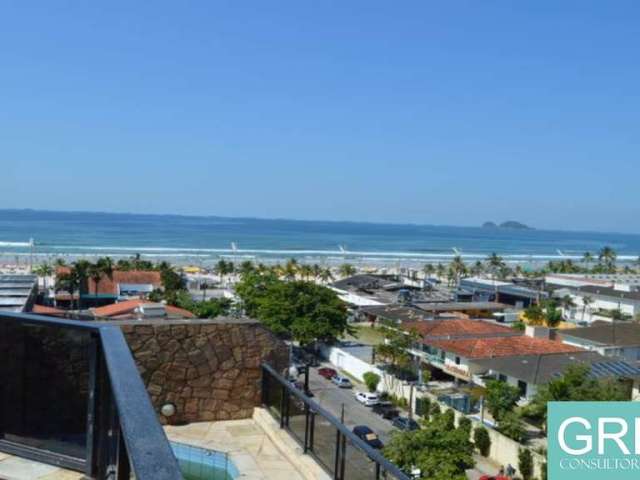 Cobertura com vista para o mar em Guarujá, litoral de São Paulo.