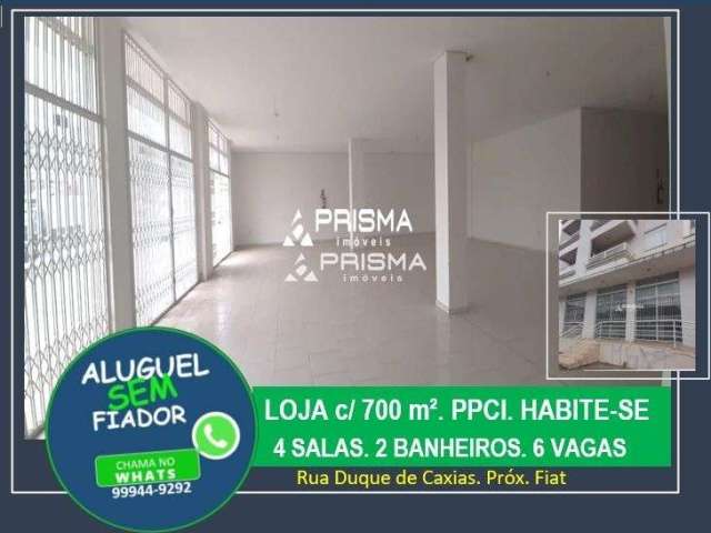 Loja comercial com 700m² privativos, 6 vagas de estacionamento, habite-se e PPCI