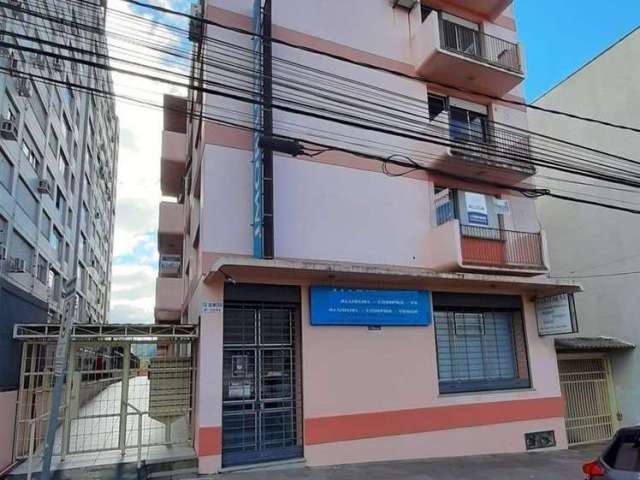 2 dormitórios com dependência, sacada, 2 banheiros no centro