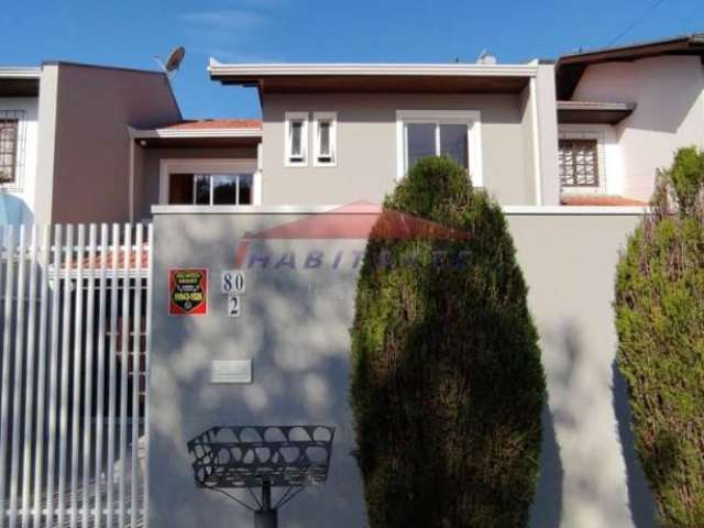 Excelente sobrado duplex à venda no bairro Cajuru-Curitiba-PR.