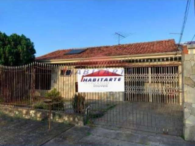 Linda casa localizada no bairro Uberaba-Curitiba-PR