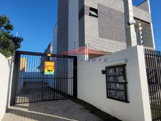 Lindos sobrados localizados no bairro Cajuru-Curitiba-PR