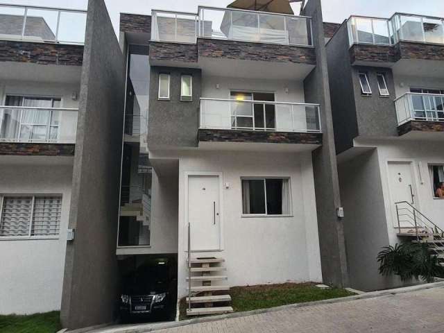 Sobrado de alto padrão à venda - Residencial Saint Etienne - Uberaba - Curitiba.