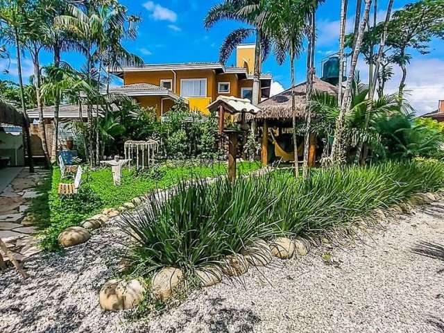 Exclusiva Casa de Praia no Condomínio Salga – Praia da Lagoinha, Ubatuba