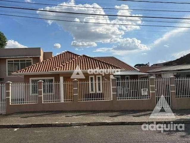 Casa à venda 3 Quartos, 1 Suite, 2 Vagas, 415.88M², Oficinas, Ponta Grossa - PR