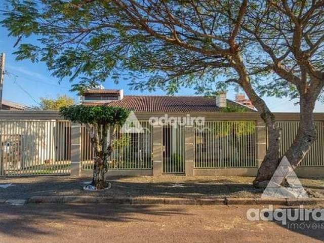 Casa à venda com piscina aquecida e coberta no bairro órfãs