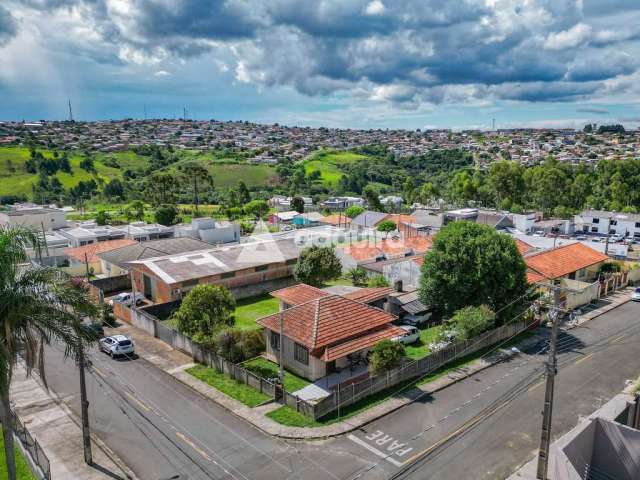 Terreno de Esquina à venda, com 924m² (28m x 33m), Orfãs, Próximo a Rua Anita Garibaldi - Ponta Gro