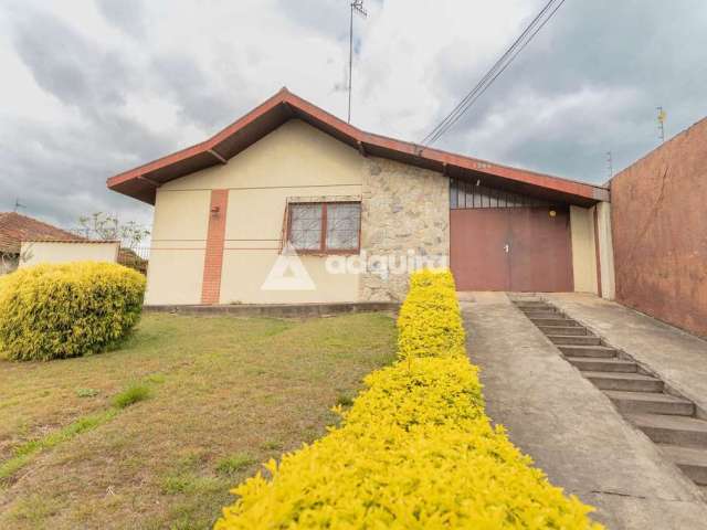 Casa com 3 quartos (1 suíte) 218 m² de área construída e 660 m² de terreno à venda em Uvaranas, Pon