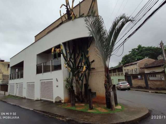 Casa em Universitário  -  Coronel Fabriciano