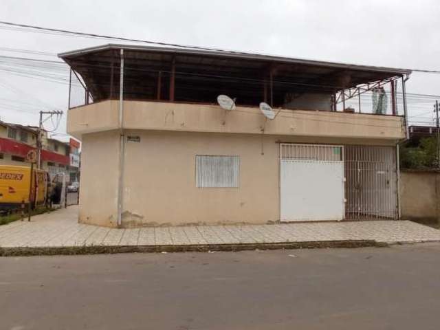 Casa em Santa Cruz  -  Coronel Fabriciano