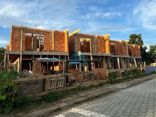 Belas Casas com Vista p/ Lagoa da Ibiraquera, Bairro Campo Duna, em Garopaba!