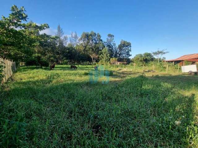 Amplo Terreno Residencial e Comercial, a 350 m da Cachoeira e 1,5 m da Praia do Siriú, em Garopaba!