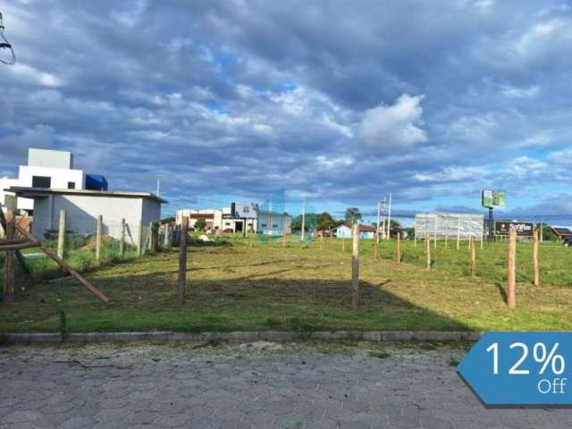 Ótimo Terreno Localizado no Loteamento Lagoa Encantada, a 3 km da Praia da Barra e 6 km da Praia Central!